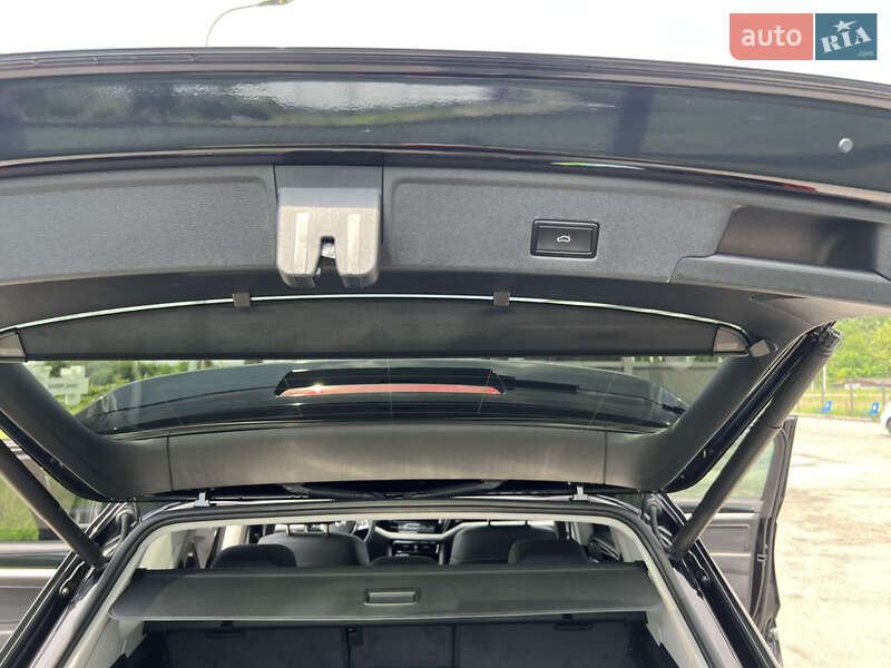 Внедорожник / Кроссовер Volkswagen Touareg 2019 в Львове фото 26 Внедорожник / Кроссовер Volkswagen Touareg 2019 в Львове