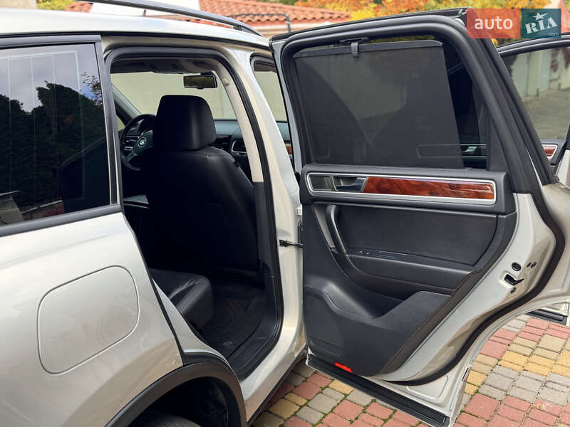 Позашляховик / Кросовер Volkswagen Touareg 2012 в Одесі фото 26 Позашляховик / Кросовер Volkswagen Touareg 2012 в Одесі