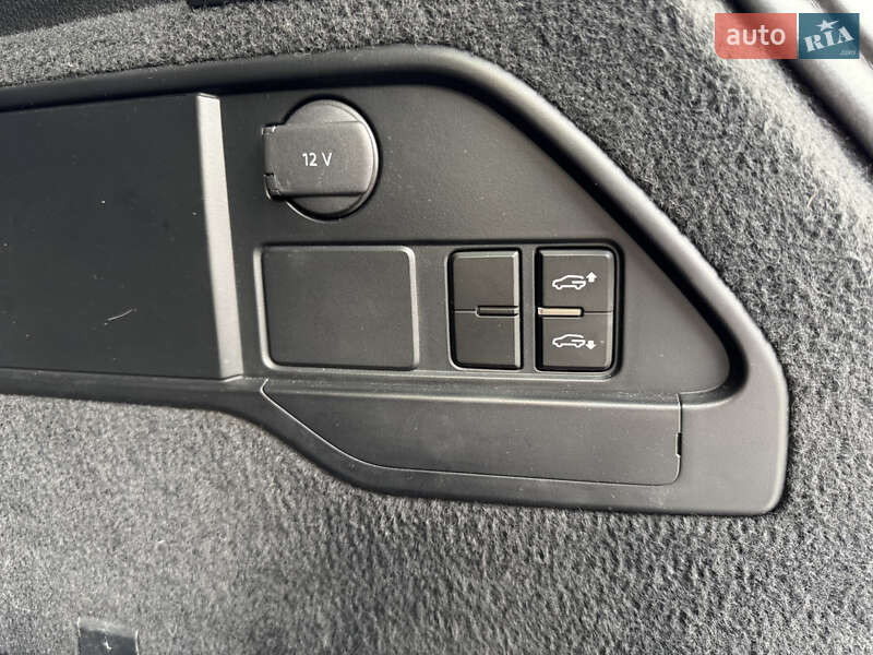 Позашляховик / Кросовер Volkswagen Touareg 2012 в Одесі фото 30 Позашляховик / Кросовер Volkswagen Touareg 2012 в Одесі