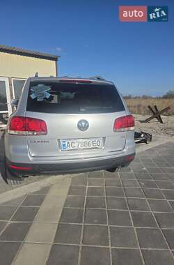 Внедорожник / Кроссовер Volkswagen Touareg 2006 в  фото 3 Внедорожник / Кроссовер Volkswagen Touareg 2006 в