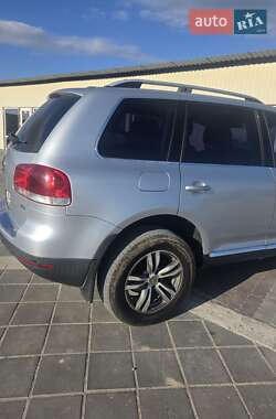 Внедорожник / Кроссовер Volkswagen Touareg 2006 в  фото 7 Внедорожник / Кроссовер Volkswagen Touareg 2006 в