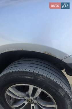 Внедорожник / Кроссовер Volkswagen Touareg 2006 в  фото 29 Внедорожник / Кроссовер Volkswagen Touareg 2006 в
