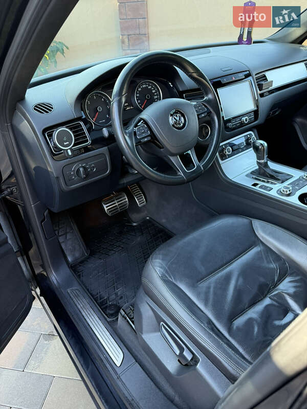 Внедорожник / Кроссовер Volkswagen Touareg 2013 в Черновцах фото 41 Внедорожник / Кроссовер Volkswagen Touareg 2013 в Черновцах