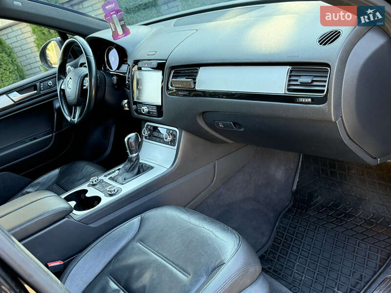 Внедорожник / Кроссовер Volkswagen Touareg 2013 в Черновцах фото 51 Внедорожник / Кроссовер Volkswagen Touareg 2013 в Черновцах