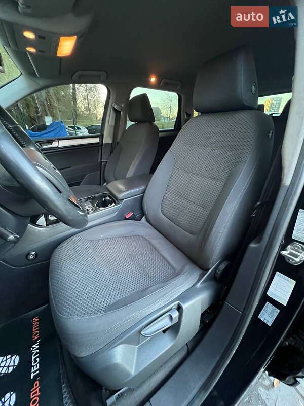 Позашляховик / Кросовер Volkswagen Touareg 2013 в Хмельницькому фото 15 Позашляховик / Кросовер Volkswagen Touareg 2013 в Хмельницькому