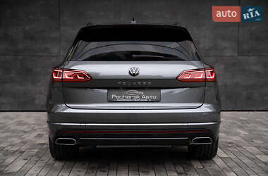 Внедорожник / Кроссовер Volkswagen Touareg 2023 в 