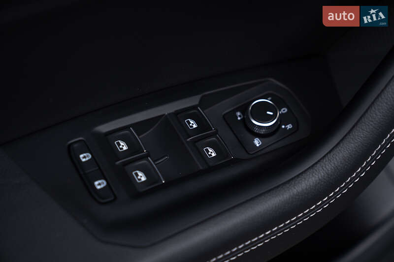 Позашляховик / Кросовер Volkswagen Touareg 2023 в Києві фото 19 Позашляховик / Кросовер Volkswagen Touareg 2023 в Києві