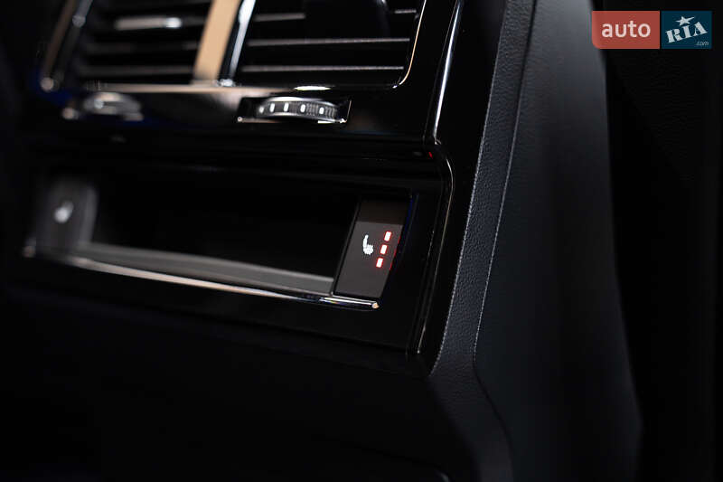 Позашляховик / Кросовер Volkswagen Touareg 2023 в Києві фото 36 Позашляховик / Кросовер Volkswagen Touareg 2023 в Києві