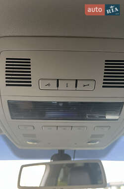 Позашляховик / Кросовер Volkswagen Touareg 2015 в 