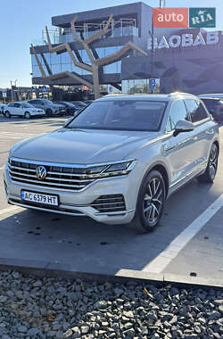 Позашляховик / Кросовер Volkswagen Touareg 2022 в Луцьку