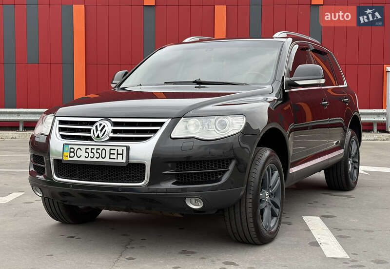 Внедорожник / Кроссовер Volkswagen Touareg 2007 в Киеве
