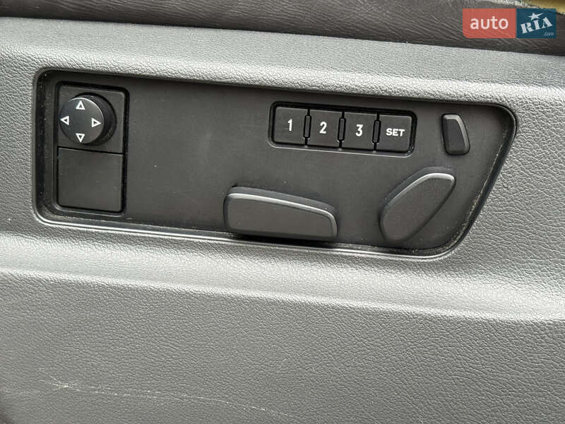 Внедорожник / Кроссовер Volkswagen Touareg 2007 в Киеве