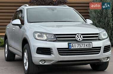 Внедорожник / Кроссовер Volkswagen Touareg 2012 в 