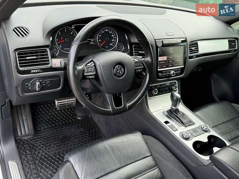 Позашляховик / Кросовер Volkswagen Touareg 2012 в Києві фото 48 Позашляховик / Кросовер Volkswagen Touareg 2012 в Києві