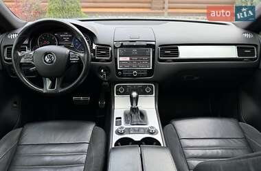 Внедорожник / Кроссовер Volkswagen Touareg 2012 в 