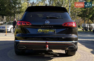 Внедорожник / Кроссовер Volkswagen Touareg 2021 в 