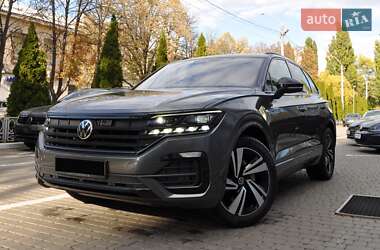 Позашляховик / Кросовер Volkswagen Touareg 2022 в Одесі