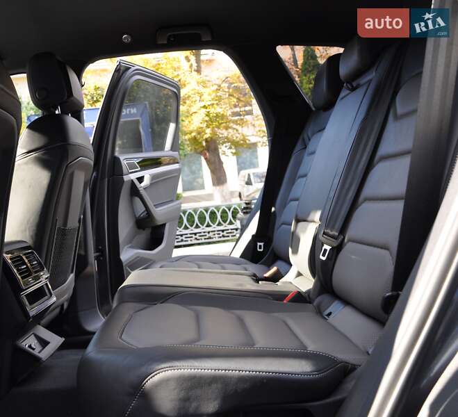 Позашляховик / Кросовер Volkswagen Touareg 2022 в Одесі