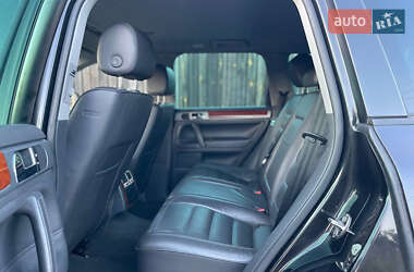 Внедорожник / Кроссовер Volkswagen Touareg 2005 в  фото 8 Внедорожник / Кроссовер Volkswagen Touareg 2005 в