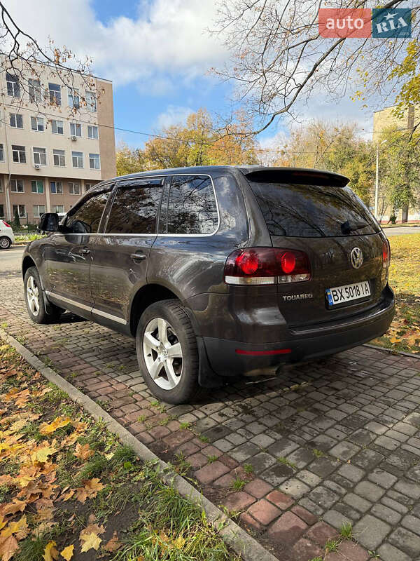 Внедорожник / Кроссовер Volkswagen Touareg 2007 в Харькове