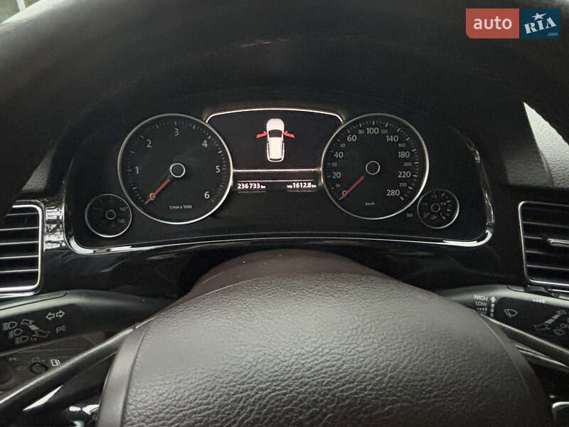 Позашляховик / Кросовер Volkswagen Touareg 2012 в Києві фото 20 Позашляховик / Кросовер Volkswagen Touareg 2012 в Києві