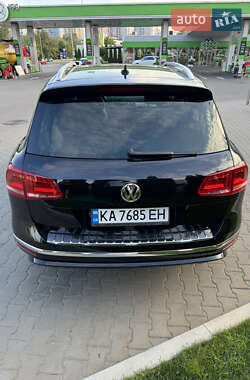 Внедорожник / Кроссовер Volkswagen Touareg 2016 в 