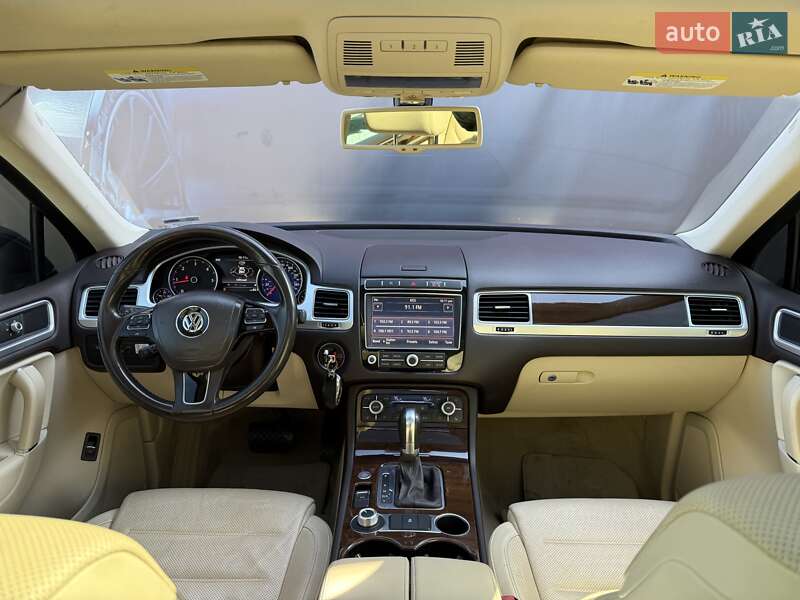Позашляховик / Кросовер Volkswagen Touareg 2016 в Львові фото 59 Позашляховик / Кросовер Volkswagen Touareg 2016 в Львові