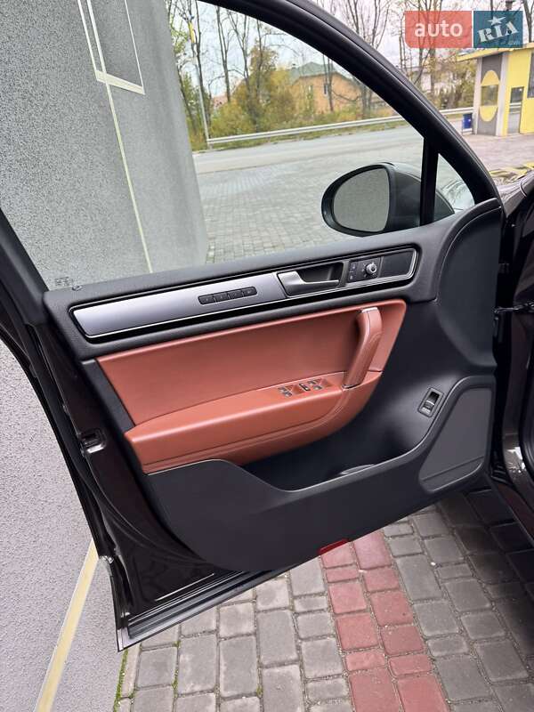 Позашляховик / Кросовер Volkswagen Touareg 2015 в Вінниці фото 14 Позашляховик / Кросовер Volkswagen Touareg 2015 в Вінниці