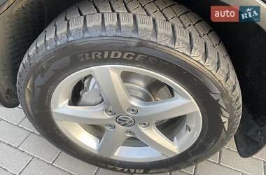 Внедорожник / Кроссовер Volkswagen Touareg 2010 в 