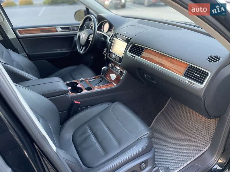 Внедорожник / Кроссовер Volkswagen Touareg 2010 в Хмельницком фото 36 Внедорожник / Кроссовер Volkswagen Touareg 2010 в Хмельницком