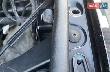 Внедорожник / Кроссовер Volkswagen Touareg 2010 в 