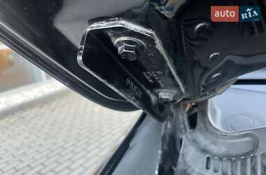 Внедорожник / Кроссовер Volkswagen Touareg 2010 в 