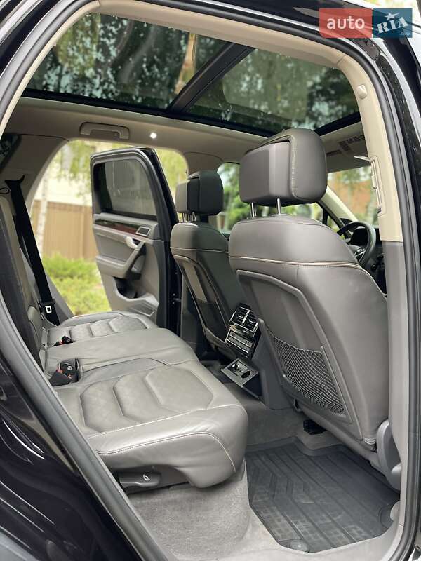 Внедорожник / Кроссовер Volkswagen Touareg 2018 в Одессе фото 22 Внедорожник / Кроссовер Volkswagen Touareg 2018 в Одессе