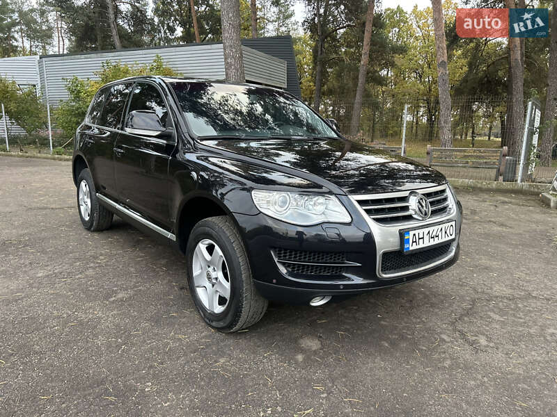 Внедорожник / Кроссовер Volkswagen Touareg 2007 в 