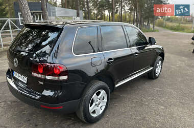 Внедорожник / Кроссовер Volkswagen Touareg 2007 в 
