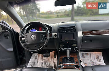 Внедорожник / Кроссовер Volkswagen Touareg 2007 в 
