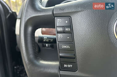 Внедорожник / Кроссовер Volkswagen Touareg 2007 в 