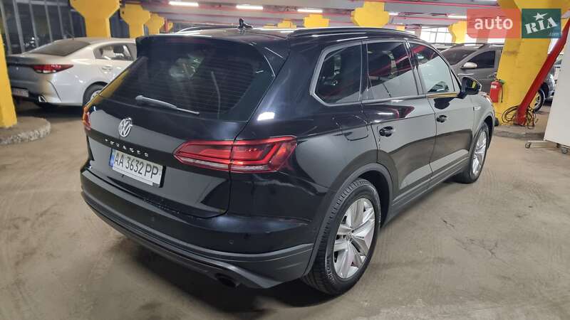 Позашляховик / Кросовер Volkswagen Touareg 2019 в Києві фото 5 Позашляховик / Кросовер Volkswagen Touareg 2019 в Києві