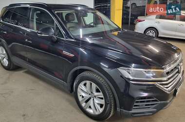 Внедорожник / Кроссовер Volkswagen Touareg 2019 в 
