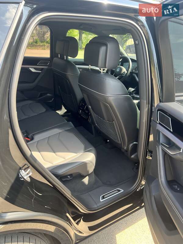 Внедорожник / Кроссовер Volkswagen Touareg 2023 в Кривом Роге фото 11 Внедорожник / Кроссовер Volkswagen Touareg 2023 в Кривом Роге