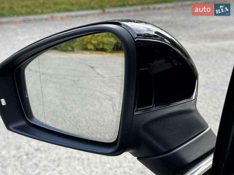 Внедорожник / Кроссовер Volkswagen Touareg 2021 в Днепре