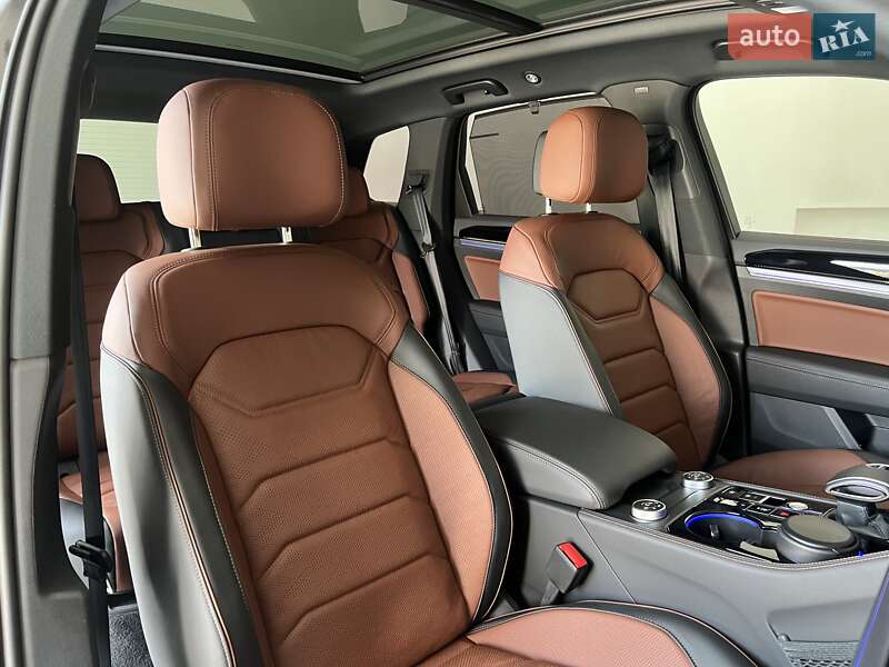 Внедорожник / Кроссовер Volkswagen Touareg 2024 в Киеве фото 30 Внедорожник / Кроссовер Volkswagen Touareg 2024 в Киеве