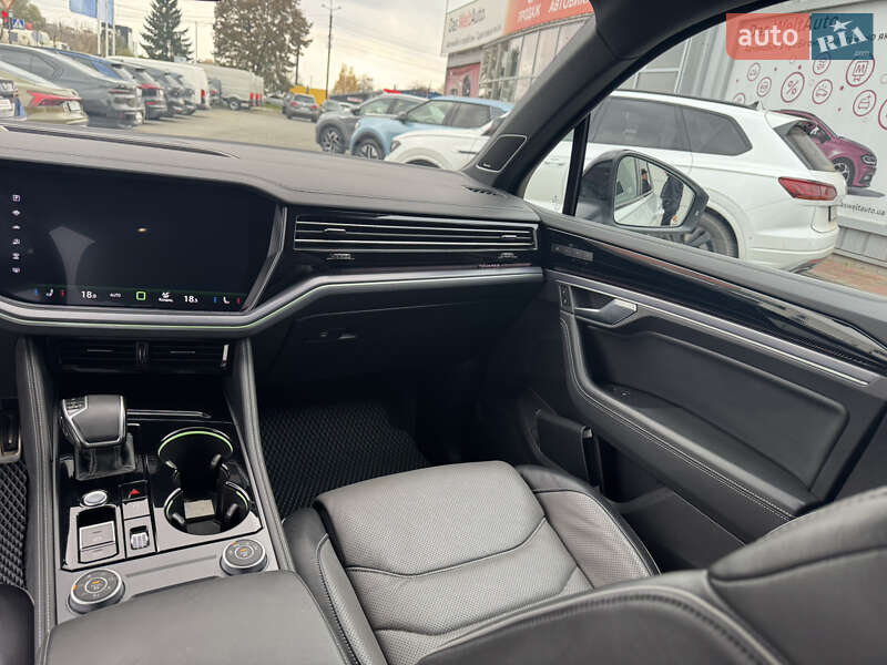 Внедорожник / Кроссовер Volkswagen Touareg 2024 в Хмельницком фото 21 Внедорожник / Кроссовер Volkswagen Touareg 2024 в Хмельницком