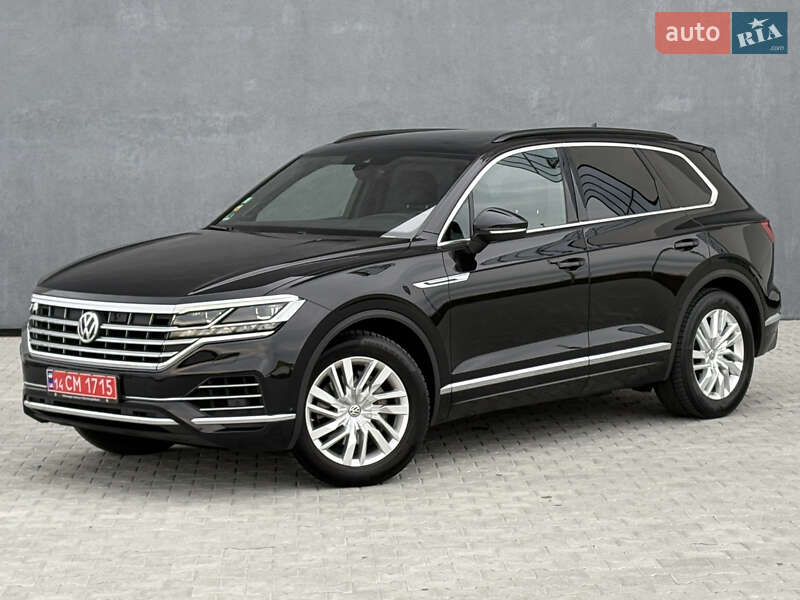 Внедорожник / Кроссовер Volkswagen Touareg 2019 в Львове