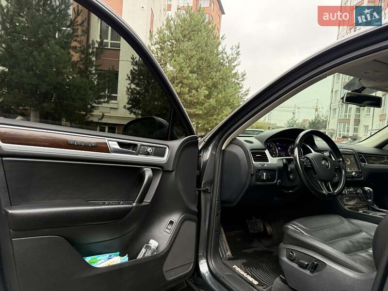 Позашляховик / Кросовер Volkswagen Touareg 2015 в Івано-Франківську фото 17 Позашляховик / Кросовер Volkswagen Touareg 2015 в Івано-Франківську