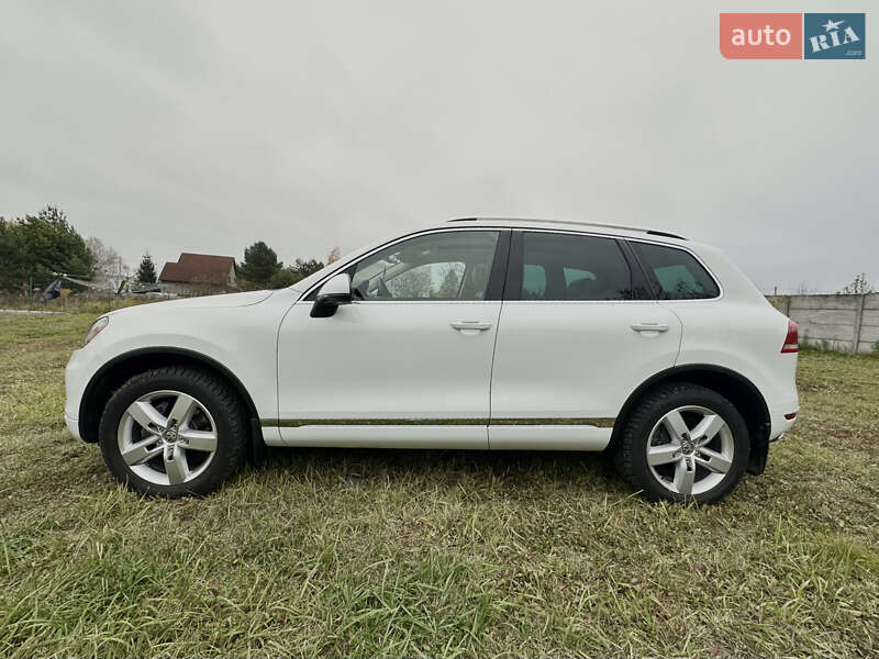 Внедорожник / Кроссовер Volkswagen Touareg 2014 в Киеве фото 11 Внедорожник / Кроссовер Volkswagen Touareg 2014 в Киеве