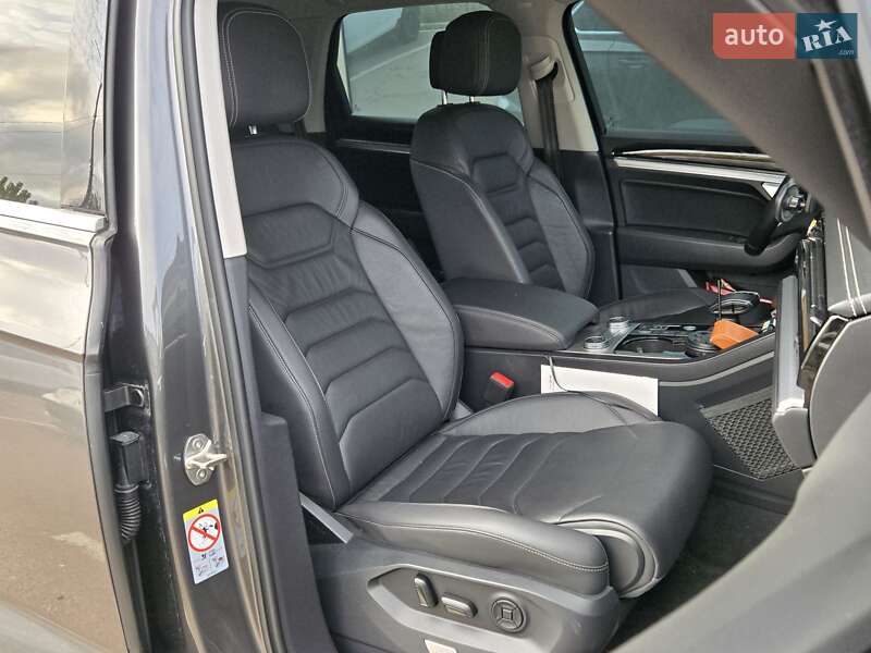 Внедорожник / Кроссовер Volkswagen Touareg 2022 в Киеве фото 11 Внедорожник / Кроссовер Volkswagen Touareg 2022 в Киеве