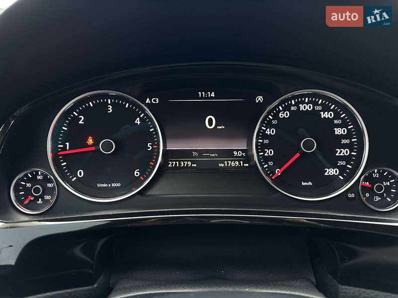 Внедорожник / Кроссовер Volkswagen Touareg 2017 в Тернополе