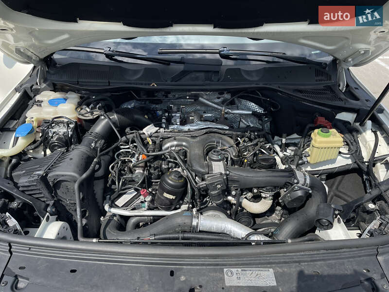 Внедорожник / Кроссовер Volkswagen Touareg 2011 в Киеве фото 8 Внедорожник / Кроссовер Volkswagen Touareg 2011 в Киеве