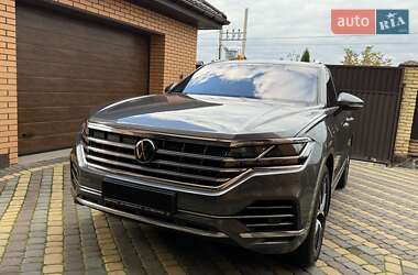 Внедорожник / Кроссовер Volkswagen Touareg 2020 в 